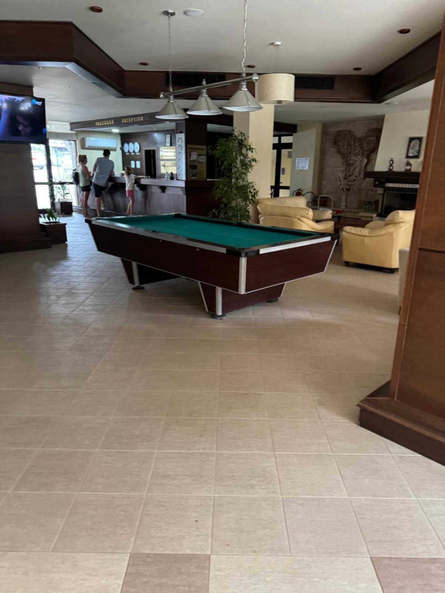 2-Bedroom, 2-Bathroom With Fireplace And Garden At Winslow Infinity Bansko Buitenkant foto
