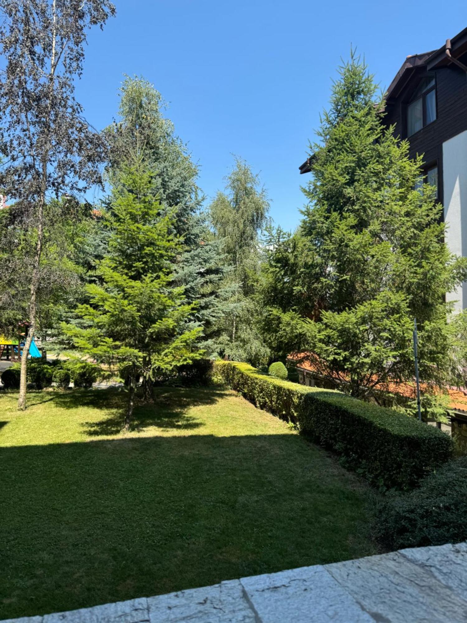 2-Bedroom, 2-Bathroom With Fireplace And Garden At Winslow Infinity Bansko Buitenkant foto