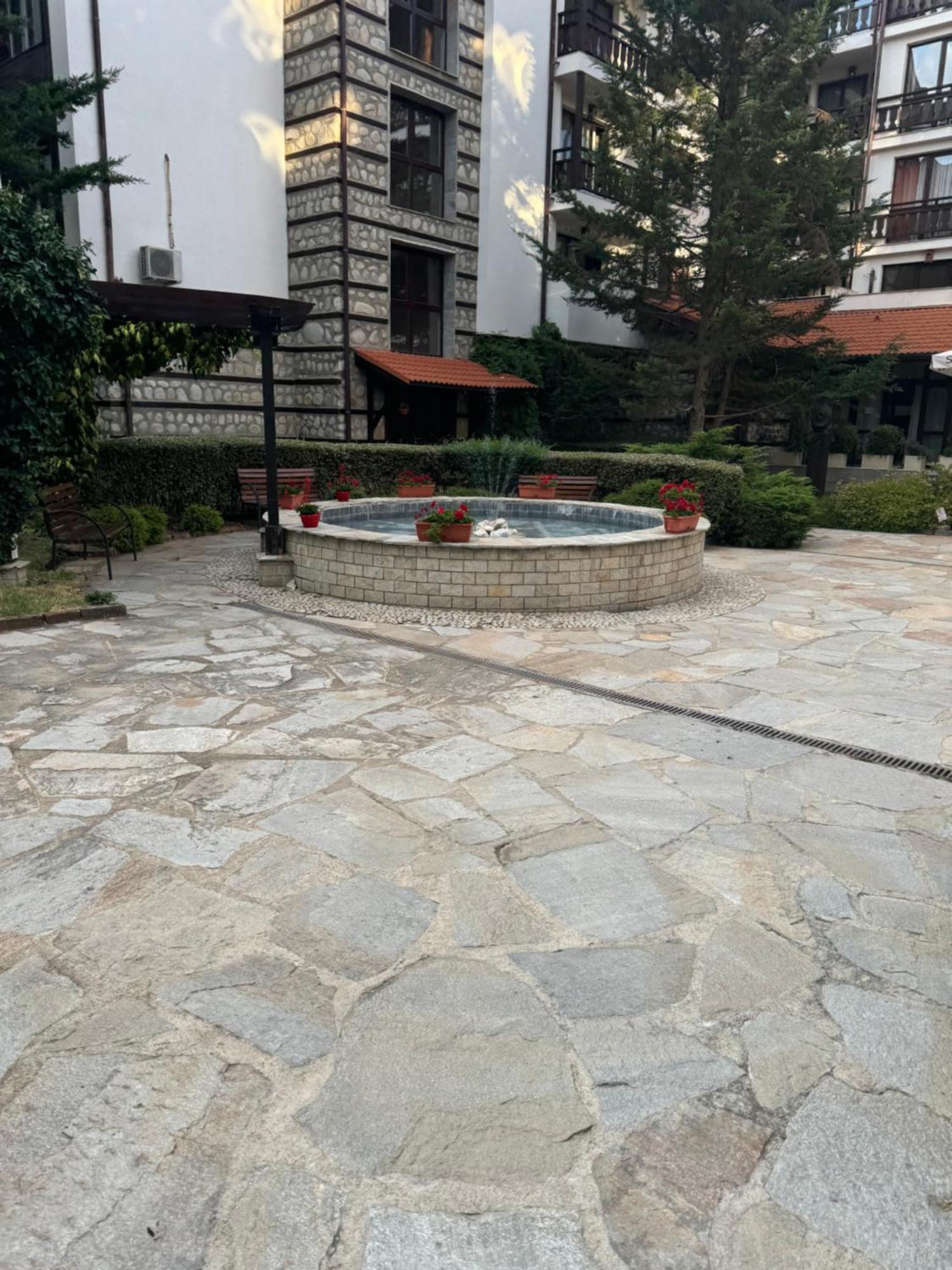 2-Bedroom, 2-Bathroom With Fireplace And Garden At Winslow Infinity Bansko Buitenkant foto